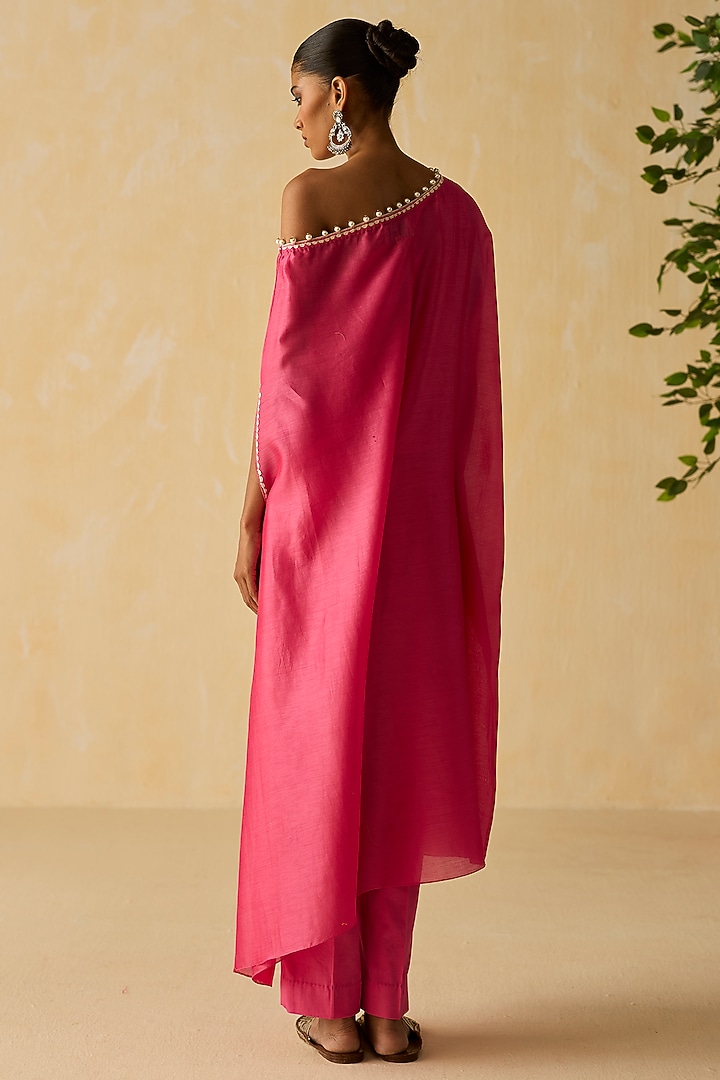 Pink Silk Chanderi Embroidered Off-Shoulder Kaftan Set by Shikha Mehta at Pernia's Pop Up Shop