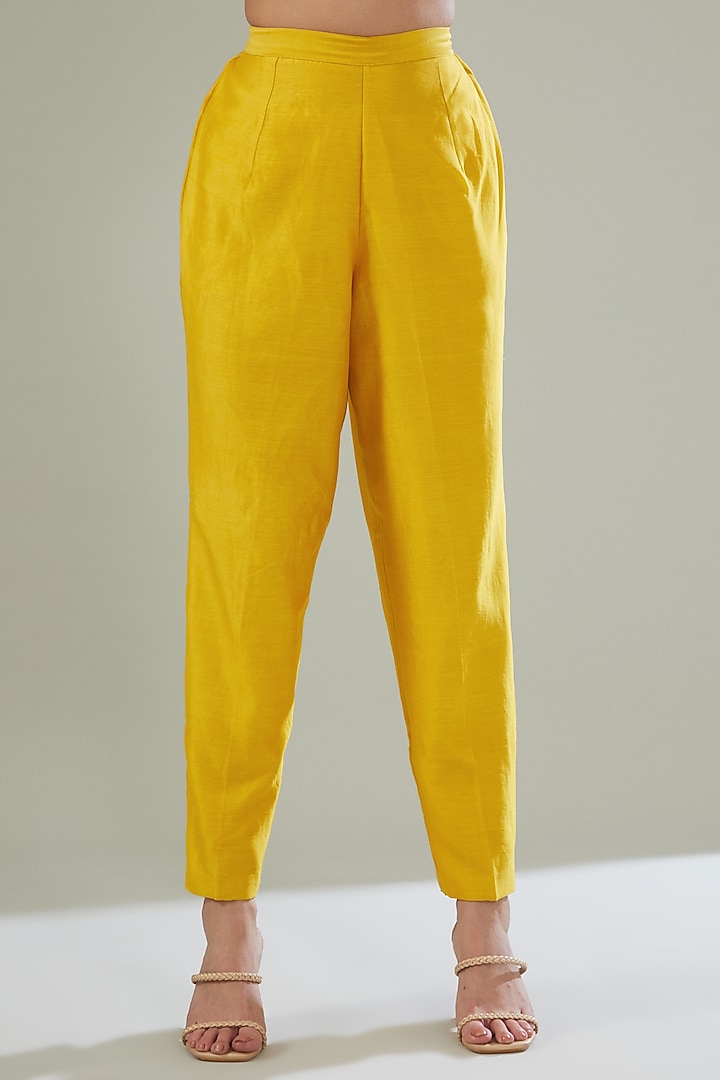Yellow Silk Chanderi Embroidered Kaftan Set by Shikha Mehta at Pernia's Pop Up Shop