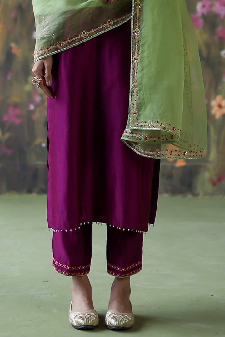 Aubergine Silk Chanderi Thread Hand Embroidered Straight Kurta Set by Shikha Mehta at Pernia's Pop Up Shop