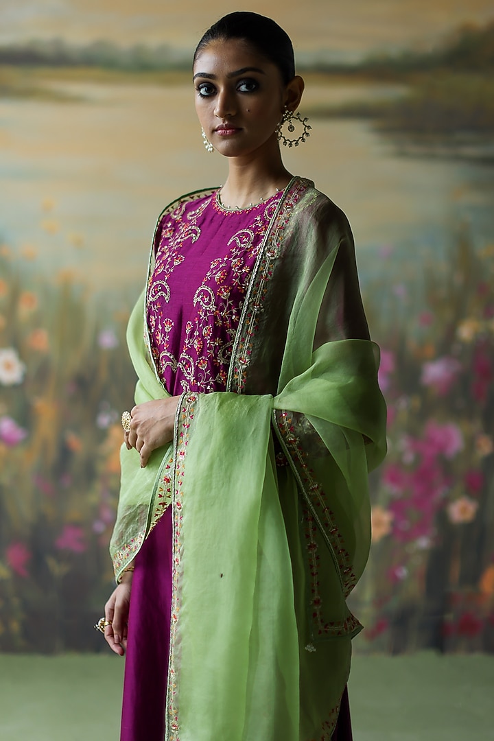 Aubergine Silk Chanderi Thread Hand Embroidered Straight Kurta Set by Shikha Mehta at Pernia's Pop Up Shop