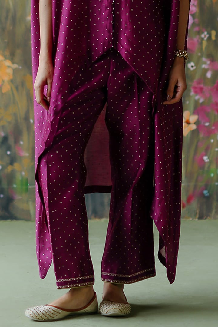 Aubergine Silk Chanderi Printed & Embroidered Cape Set by Shikha Mehta at Pernia's Pop Up Shop