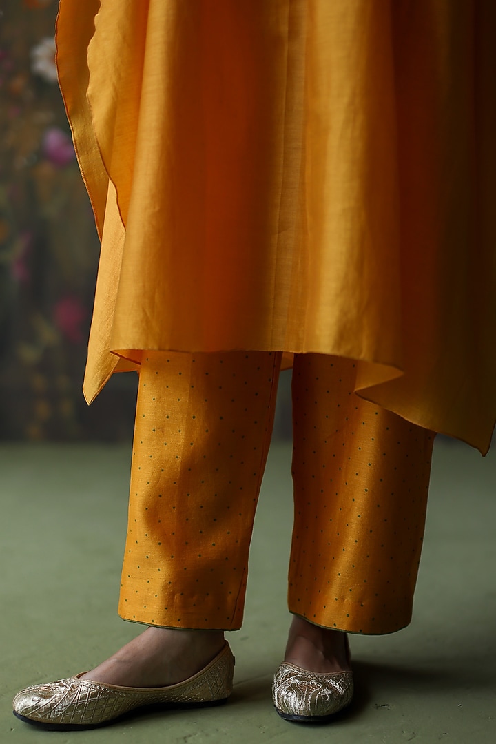 Turmeric Yellow Silk Chanderi Thread Hand Embroidered Kaftan Set by Shikha Mehta at Pernia's Pop Up Shop