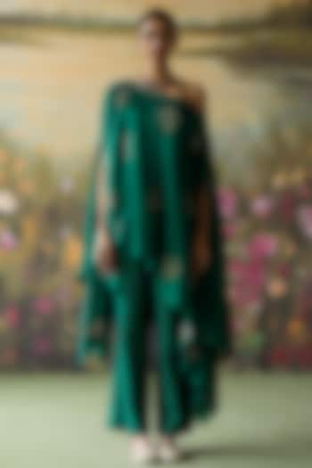 Emerald Green Silk Chanderi Thread Hand Embroidered Kaftan Set by Shikha Mehta at Pernia's Pop Up Shop