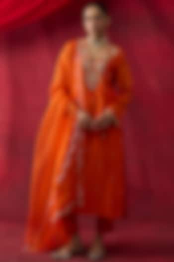 Orange Silk Chanderi Thread Hand Embroidered Kurta Set by Shikha Mehta at Pernia's Pop Up Shop