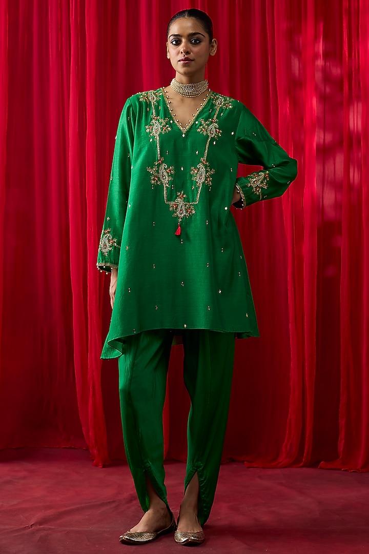 Green Silk Chanderi Embroidered Co-Ord Set by Shikha Mehta at Pernia's Pop Up Shop