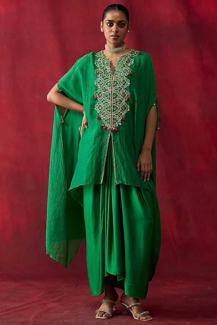 Green Thin Chanderi Thread Hand Embroidered Cape Set by Shikha Mehta at Pernia's Pop Up Shop