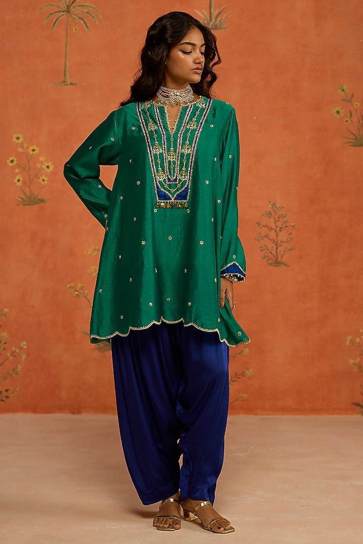 Green Silk Chanderi Dori Hand Embroidered A-Line Kurta Set by Shikha Mehta at Pernia's Pop Up Shop