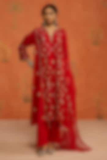 Red Silk Chanderi Dori Embroidered Kurta Set by Shikha Mehta at Pernia's Pop Up Shop