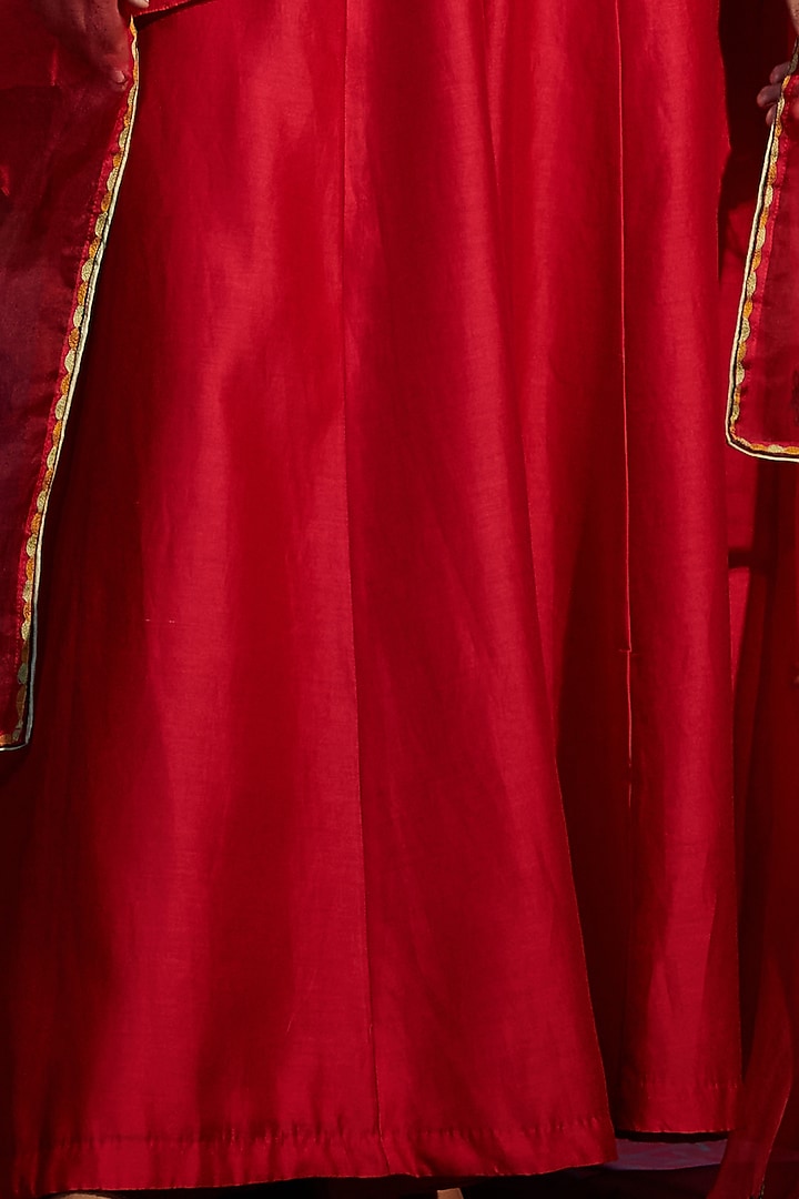 Berry Red Thread Embroidered Jacket Set by Shikha Mehta at Pernia's Pop Up Shop