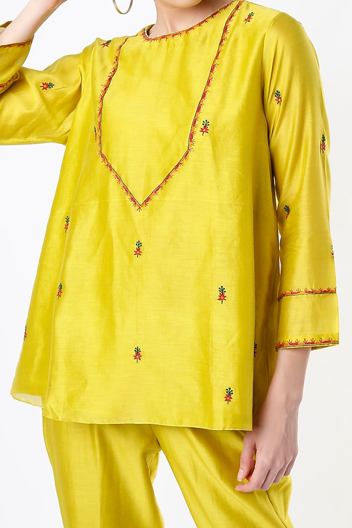 Lime Embroidered Pant Set by Shikha Mehta at Pernia's Pop Up Shop