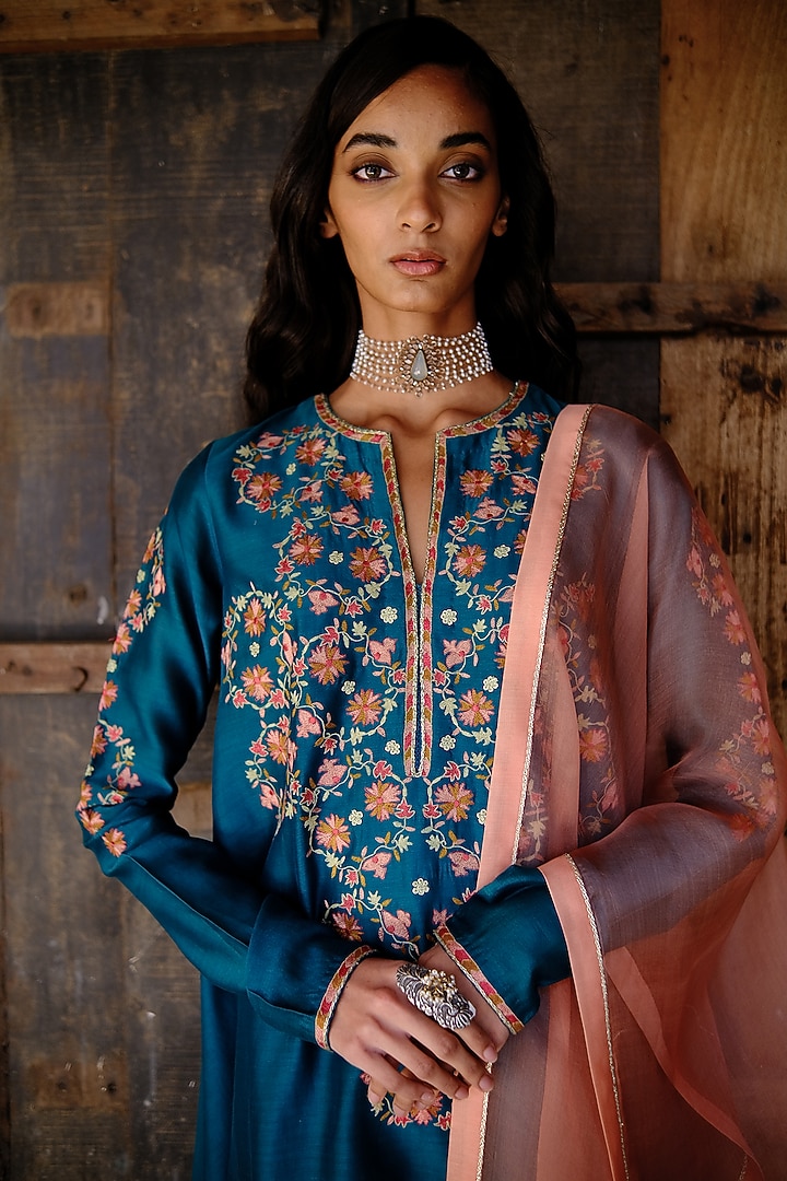 Teal Embroidered Kurta Set by Shikha Mehta at Pernia's Pop Up Shop