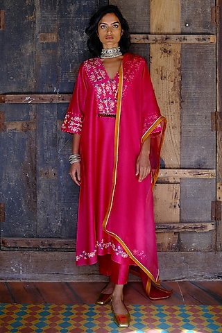 Fuschia Embroidered A-Line Kurta Set by Shikha Mehta