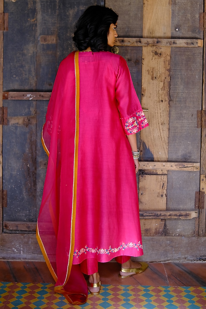 Fuschia Embroidered A-Line Kurta Set by Shikha Mehta at Pernia's Pop Up Shop