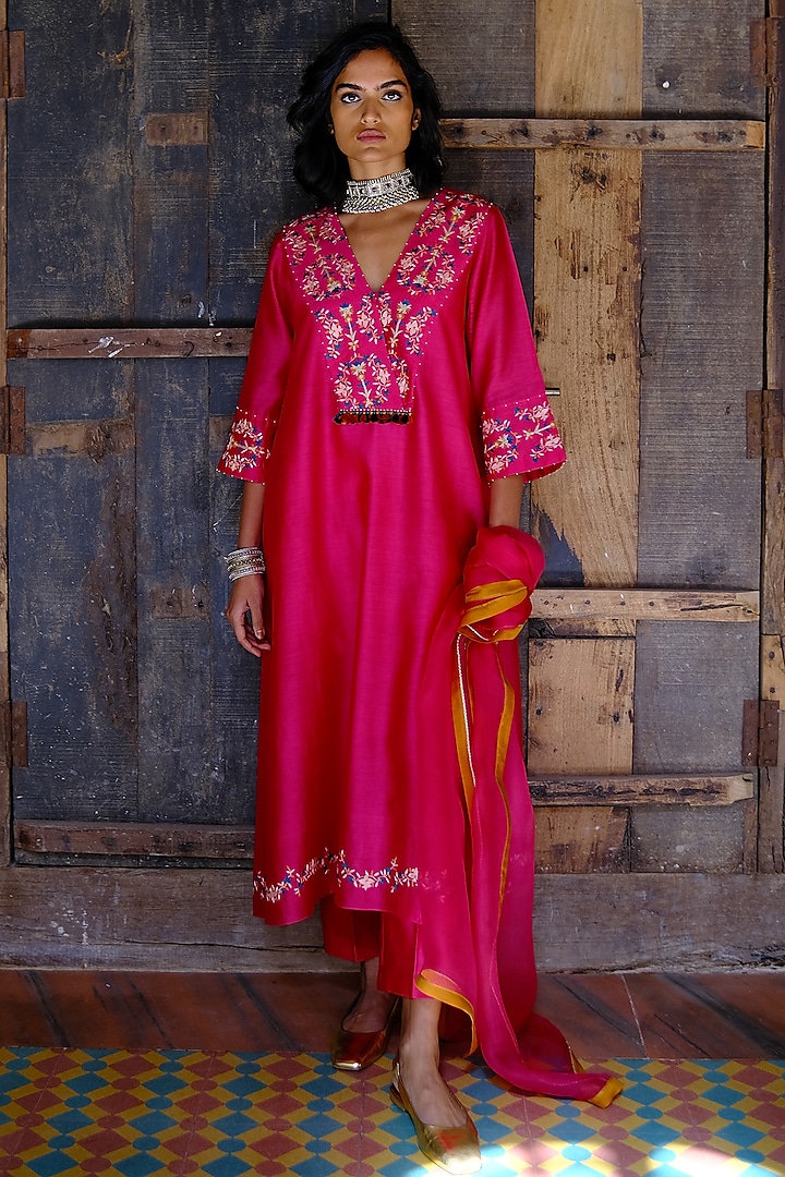 Fuschia Embroidered A-Line Kurta Set by Shikha Mehta at Pernia's Pop Up Shop