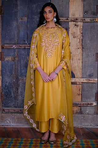 Yellow Embroidered Kurta Set by Shikha Mehta