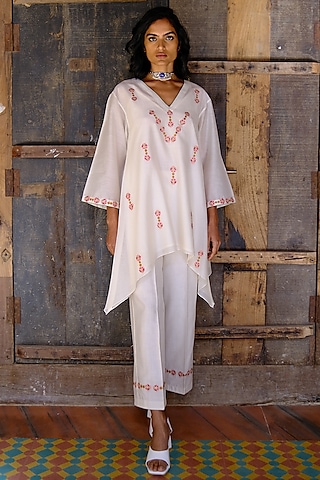 Ivory Embroidered A-Line Kurta Set by Shikha Mehta