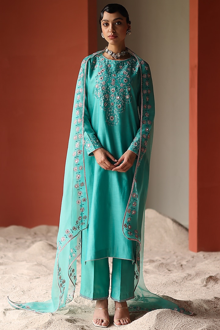 Turquoise Silk Chanderi Thread Embroidered Kurta Set by Shikha Mehta at Pernia's Pop Up Shop