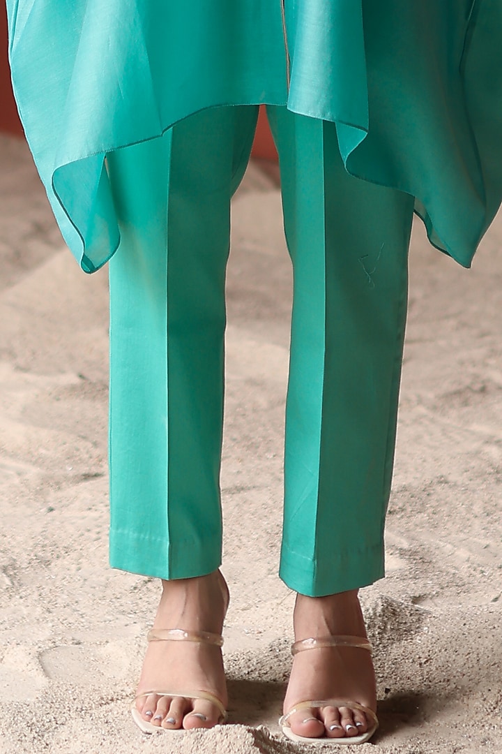 Turquoise Silk Chanderi Thread Embroidered Tunic Set by Shikha Mehta at Pernia's Pop Up Shop