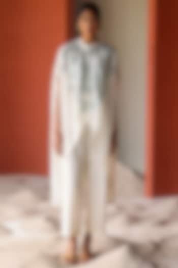 Ivory Silk Chanderi Thread Embroidered Cape Set by Shikha Mehta at Pernia's Pop Up Shop