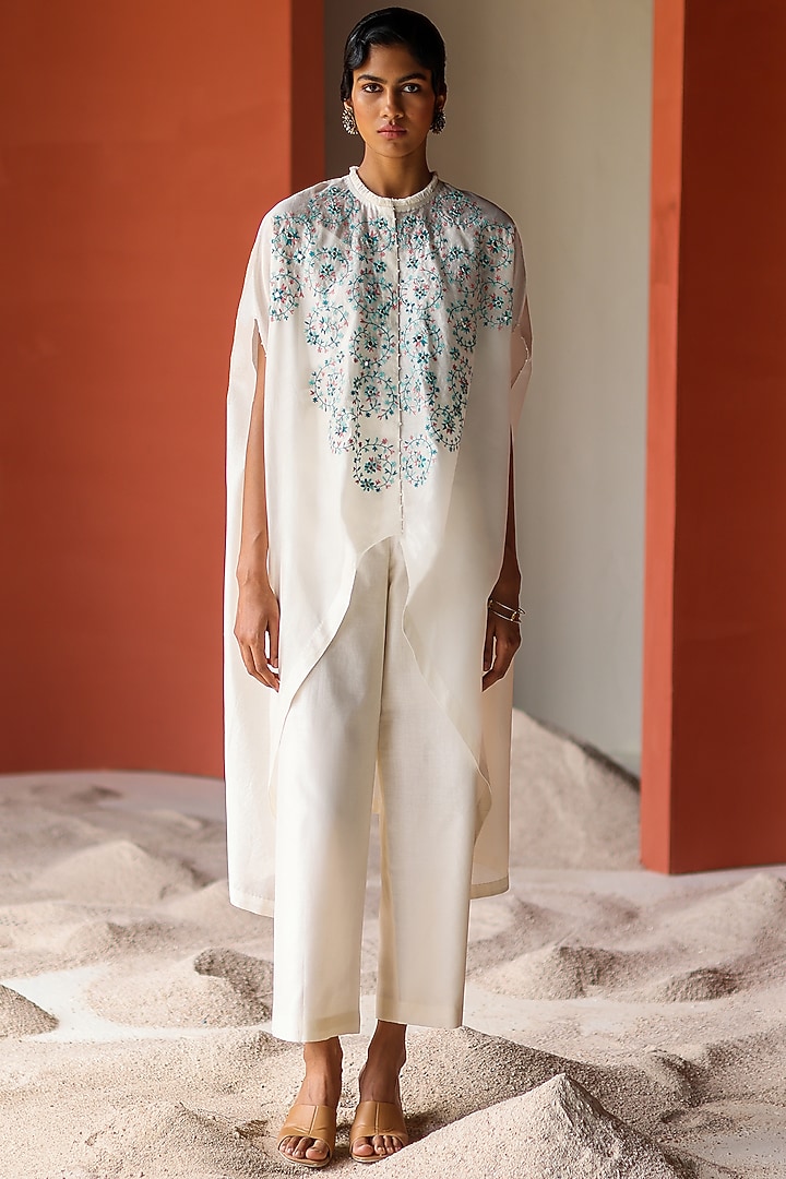 Ivory Silk Chanderi Thread Embroidered Cape Set by Shikha Mehta at Pernia's Pop Up Shop