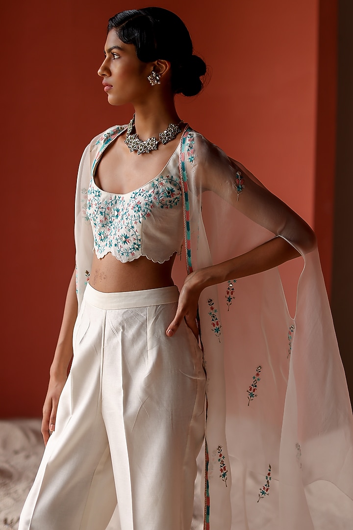 Ivory Silk Chanderi Thread Embroidered Cape Set by Shikha Mehta at Pernia's Pop Up Shop