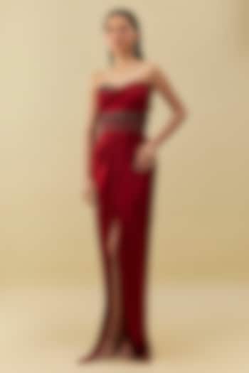Vintage Wine Crepe Reception Gown Saree by Shantnu & Nikhil at Pernia's Pop Up Shop