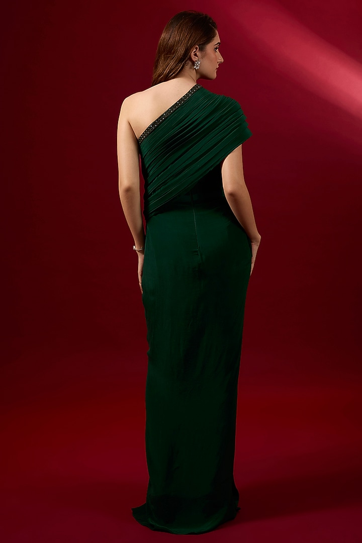 Emerald Green Heavy Crepe Embroidered One-Shoulder Reception Gown Saree by Shantnu & Nikhil at Pernia's Pop Up Shop