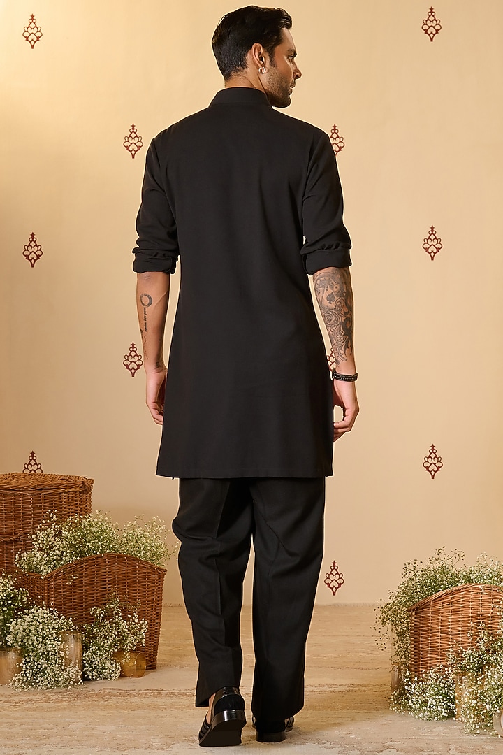 Black Twill Rayon Blend Black Kurta by S&N by Shantnu Nikhil Men at Pernia's Pop Up Shop