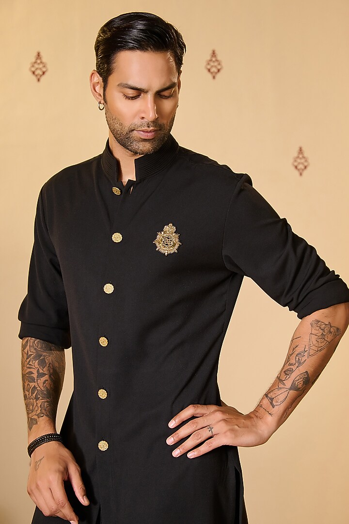 Black Twill Rayon Blend Black Kurta by S&N by Shantnu Nikhil Men at Pernia's Pop Up Shop