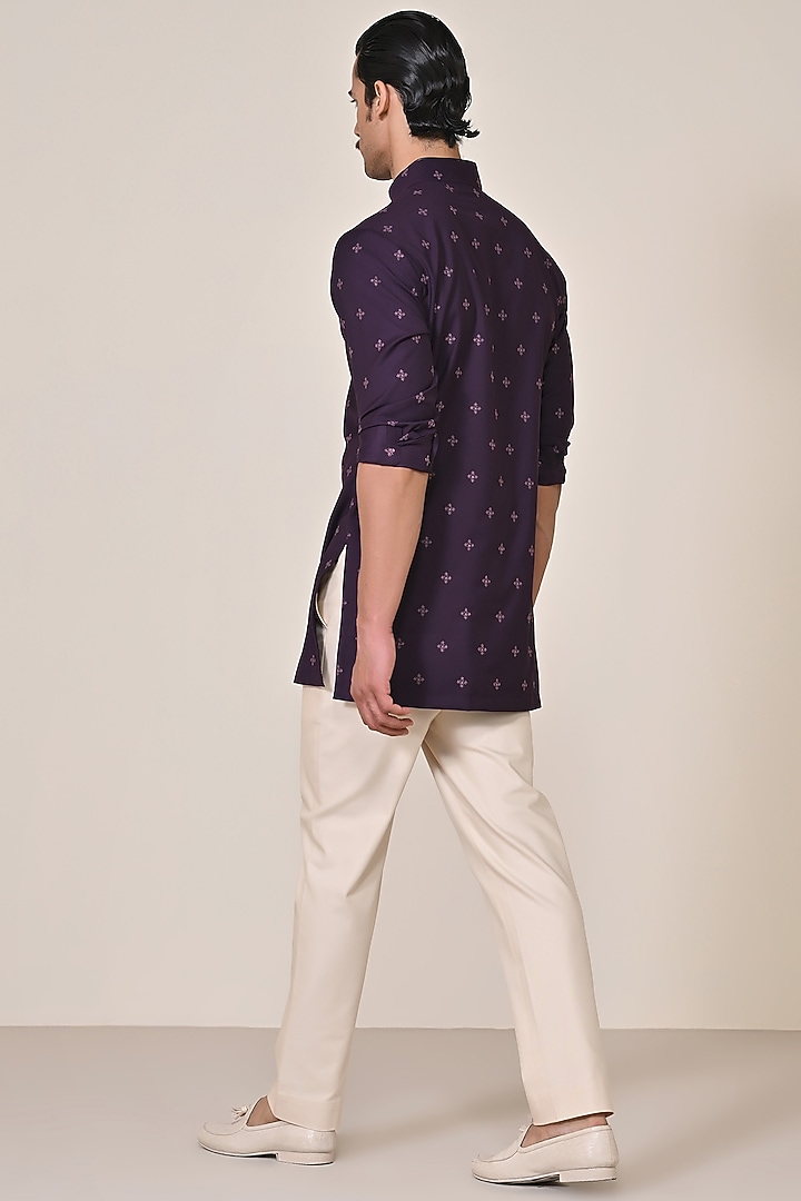 Purple Viscose Suiting Blend Thread Work Kurta by S&N by Shantnu Nikhil Men at Pernia's Pop Up Shop