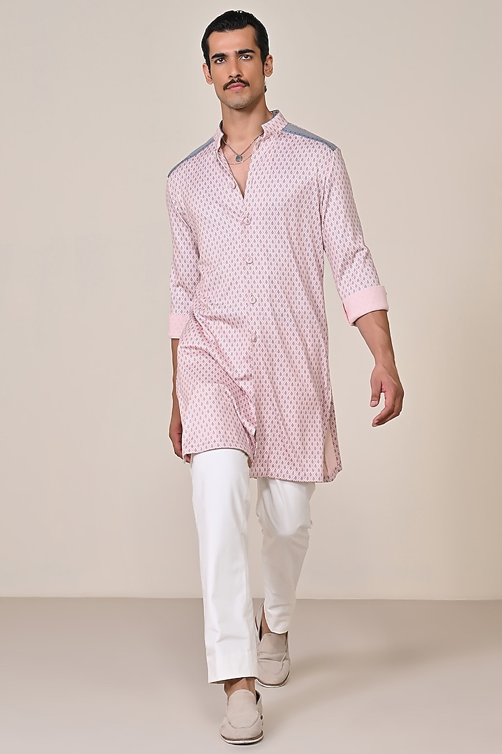 Pink Silk Twill Printed Kurta by S&N by Shantnu Nikhil Men