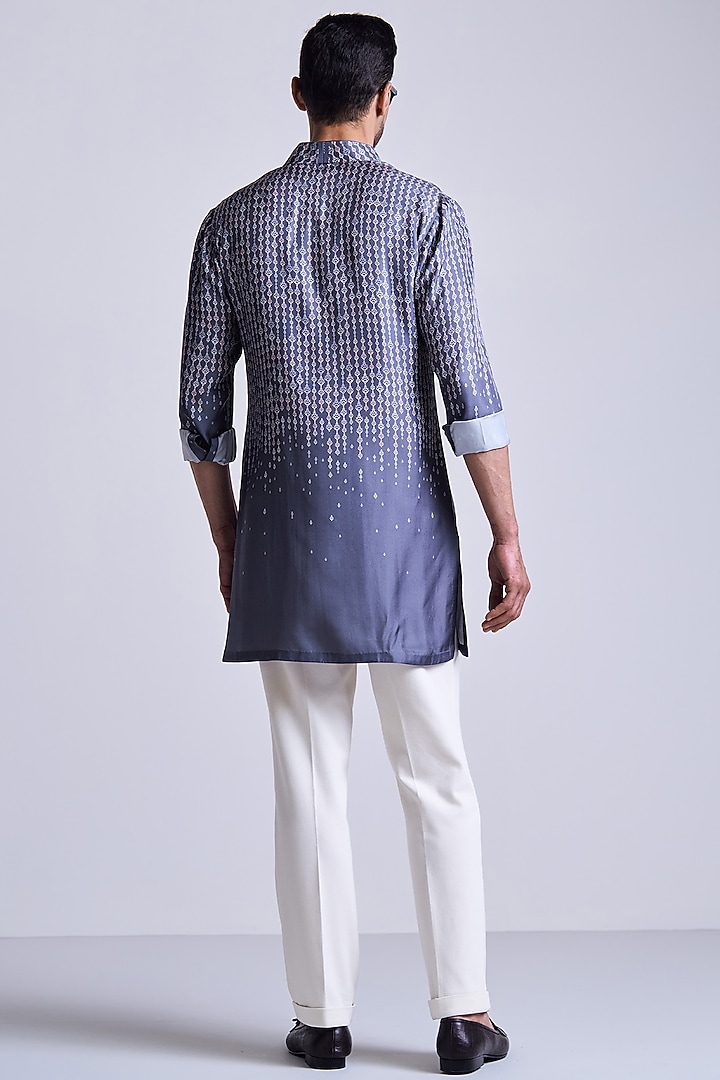 Grey Silk Twill Adamas Gradient Printed Kurta by S&N by Shantnu Nikhil Men at Pernia's Pop Up Shop