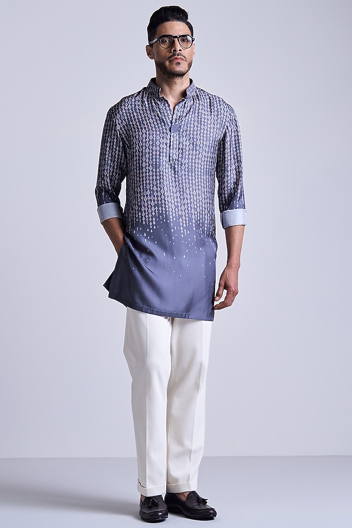 Grey Silk Twill Adamas Gradient Printed Kurta by S&N by Shantnu Nikhil Men at Pernia's Pop Up Shop