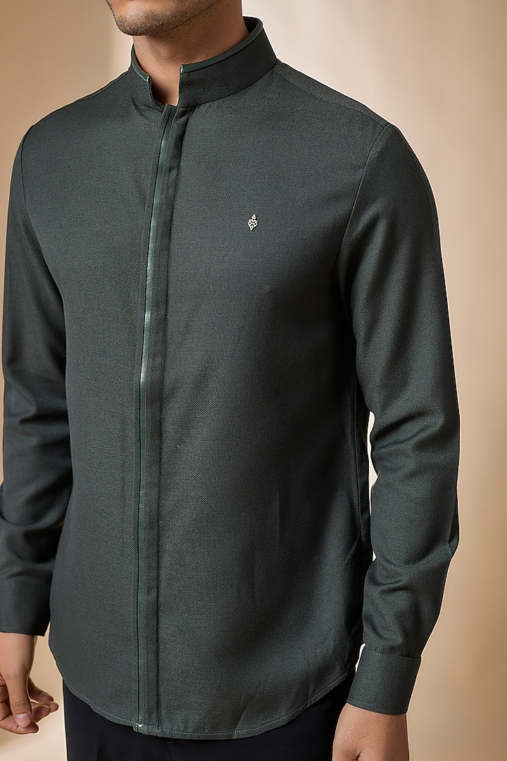 Military Green Terylene Viscose Lycra Party Wear Shirt by S&N by Shantnu Nikhil Men at Pernia's Pop Up Shop