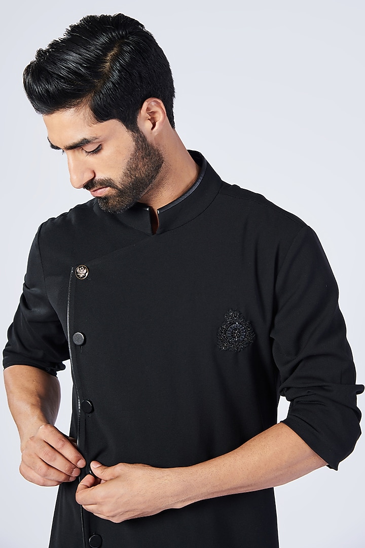 Black Viscose & Lycra Embroidered Kurta by S&N by Shantnu Nikhil Men at Pernia's Pop Up Shop