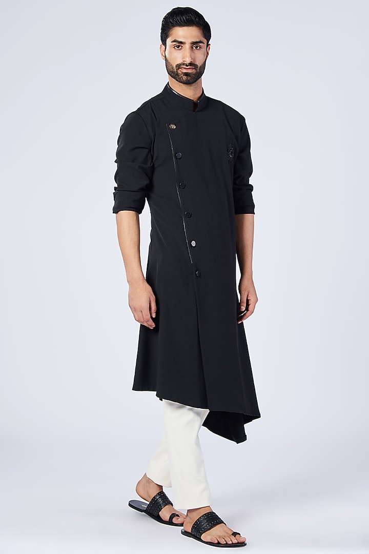 Black Viscose & Lycra Embroidered Kurta by S&N by Shantnu Nikhil Men at Pernia's Pop Up Shop