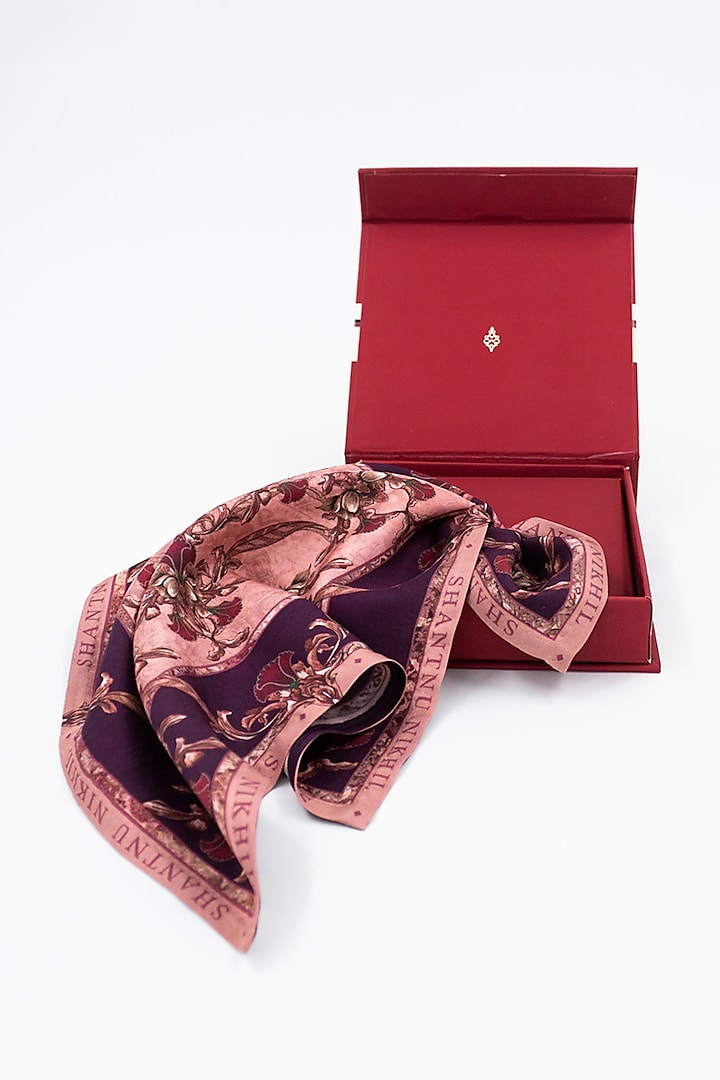 Pink Twill Silk Sicilian Printed Pocket Square by S&N by Shantnu Nikhil Men