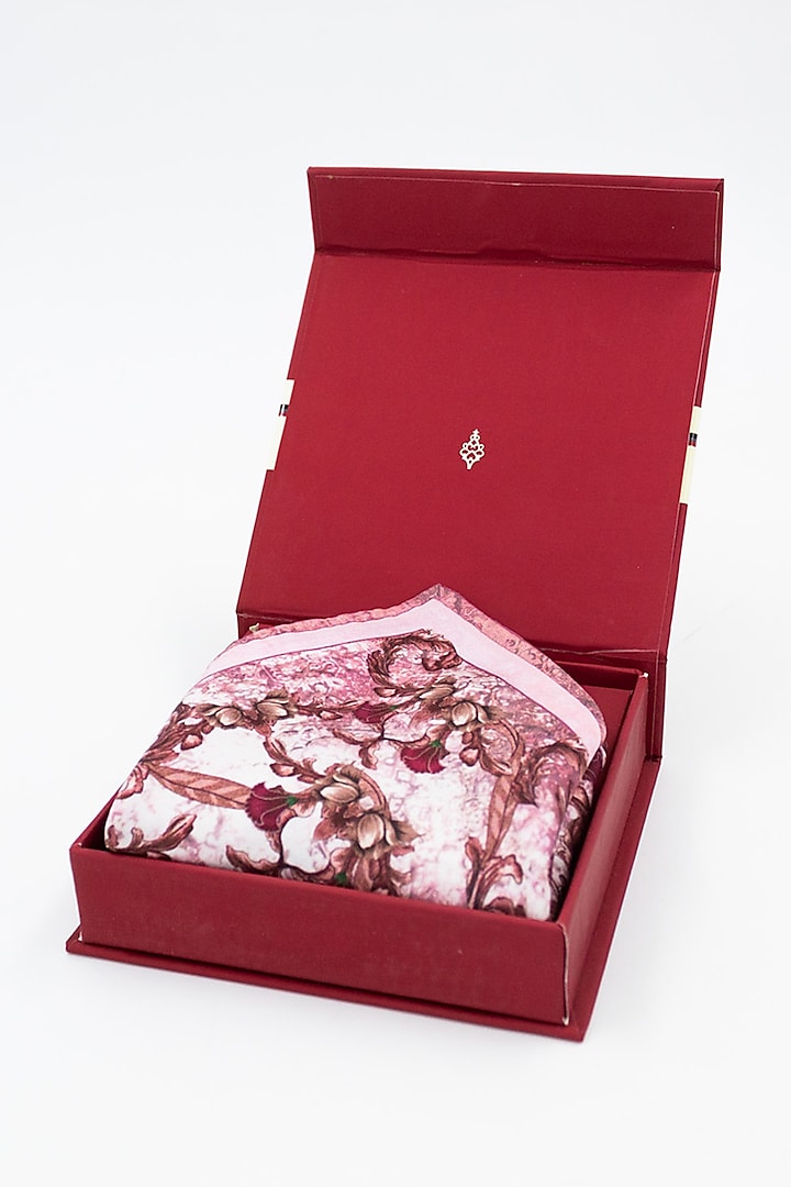 Pink Twill Silk Sicilian Printed Pocket Square by S&N by Shantnu Nikhil Men