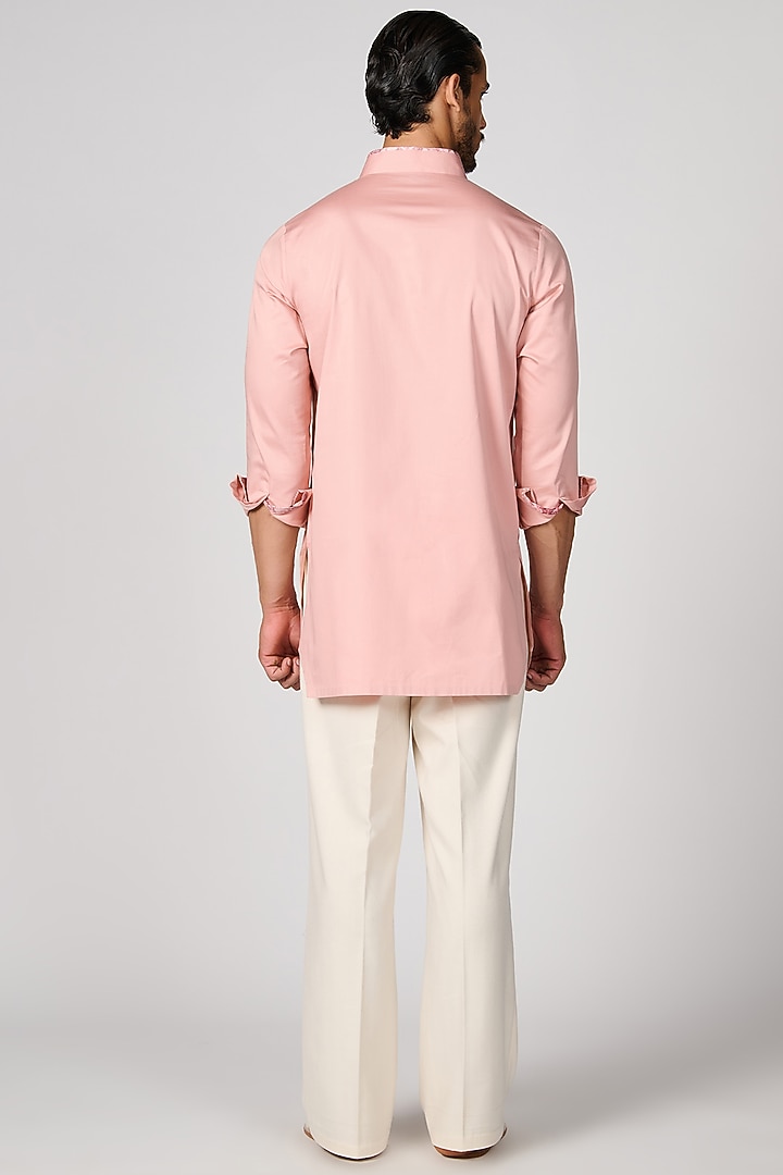 Pink Giza Cotton Kurta by S&N by Shantnu Nikhil Men at Pernia's Pop Up Shop