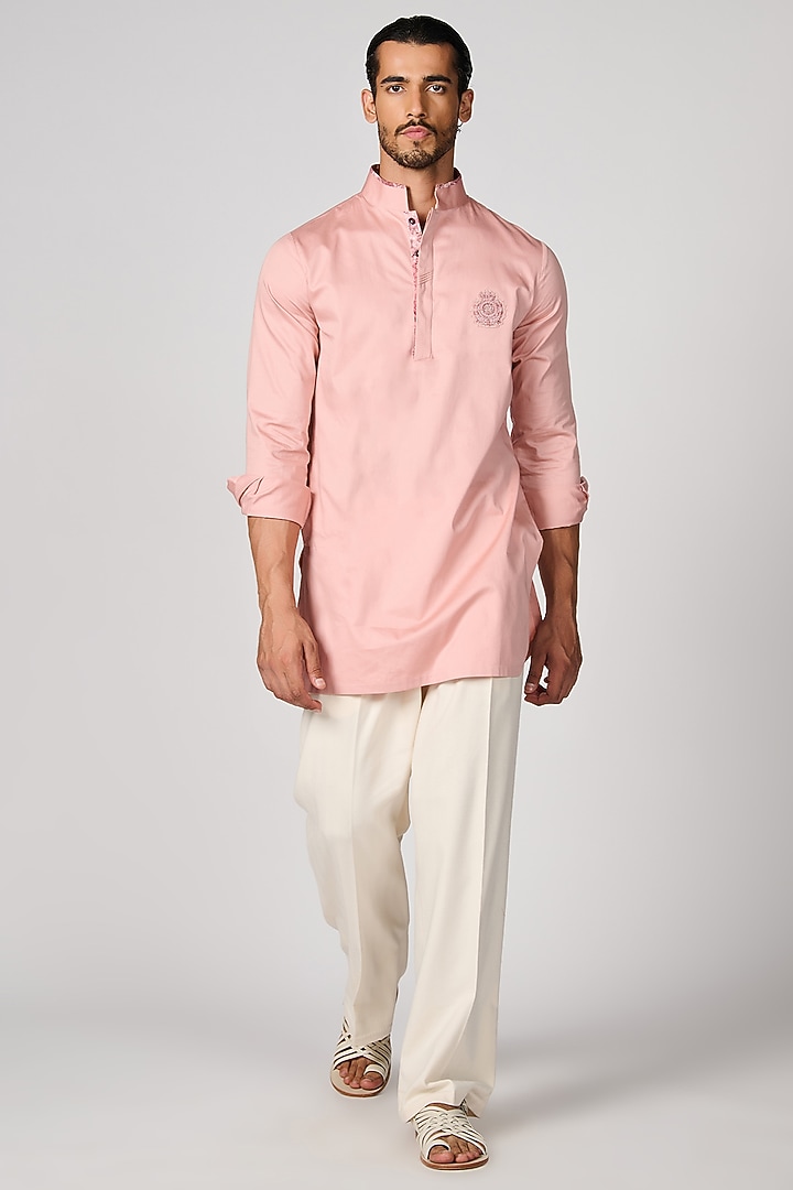 Pink Giza Cotton Kurta by S&N by Shantnu Nikhil Men at Pernia's Pop Up Shop