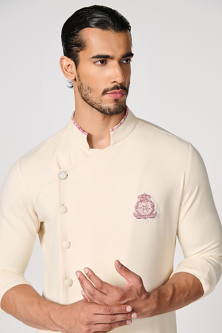 Off-White Brushed Suiting Asymmetric Kurta by S&N by Shantnu Nikhil Men at Pernia's Pop Up Shop