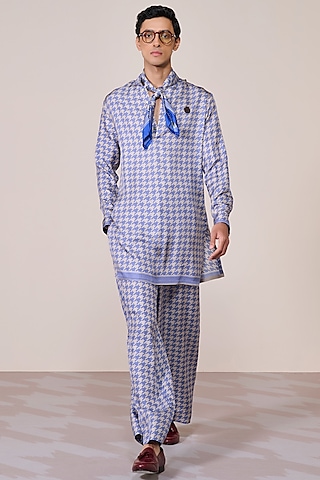 Racer Blue Silk Twill Houndstooth Printed Kurta by S&N by Shantnu Nikhil Men
