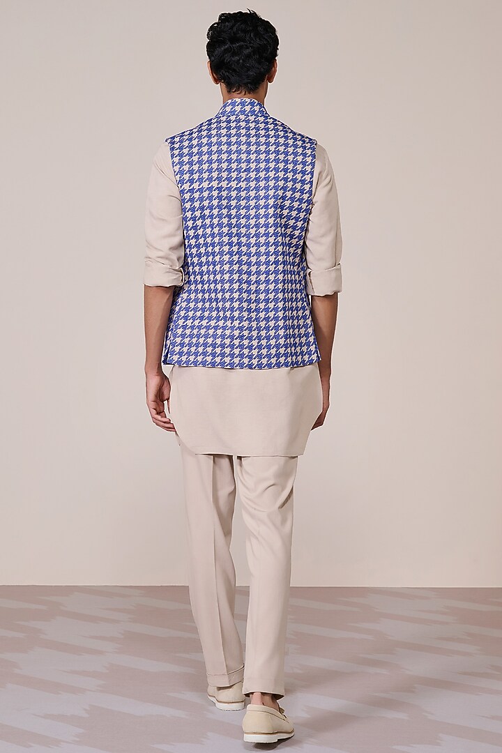 Ecru Rayon Suiting Blend Houndstooth Printed Waistcoat by S&N by Shantnu Nikhil Men at Pernia's Pop Up Shop