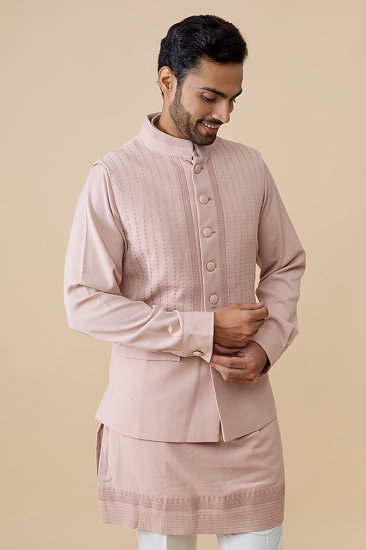 Light Pink Rayon Suiting Blend Bundi Jacket by S&N by Shantnu Nikhil Men at Pernia's Pop Up Shop