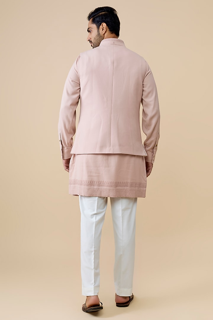 Light Pink Rayon Suiting Blend Bundi Jacket by S&N by Shantnu Nikhil Men at Pernia's Pop Up Shop