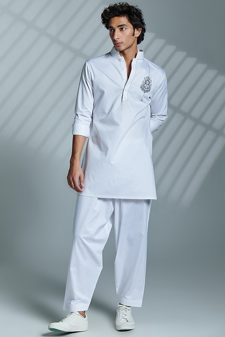 Off-White Cotton Pleated Trousers by S&N by Shantnu Nikhil Men at Pernia's Pop Up Shop