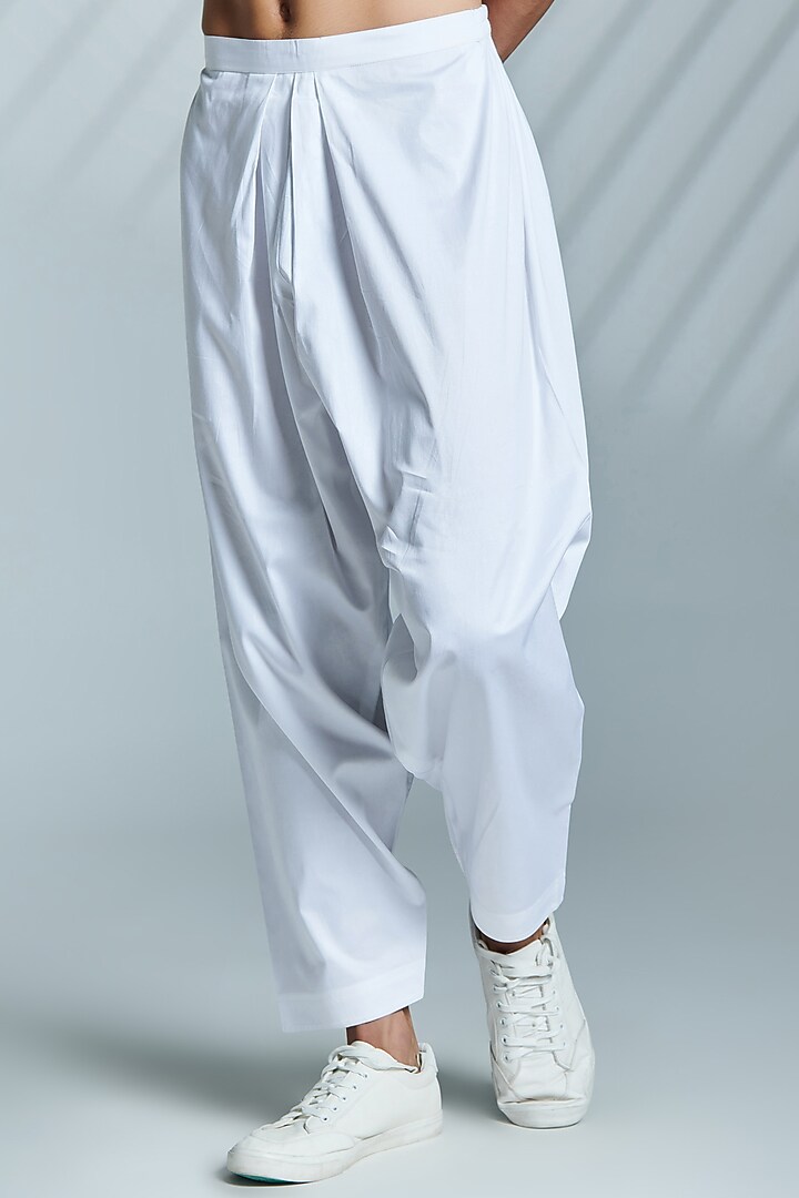 Off-White Cotton Pleated Trousers by S&N by Shantnu Nikhil Men at Pernia's Pop Up Shop