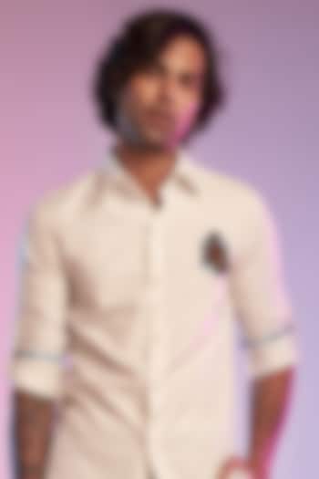 Off-White Suiting Fabric Party Wear Shirt by S&N by Shantnu Nikhil Men at Pernia's Pop Up Shop