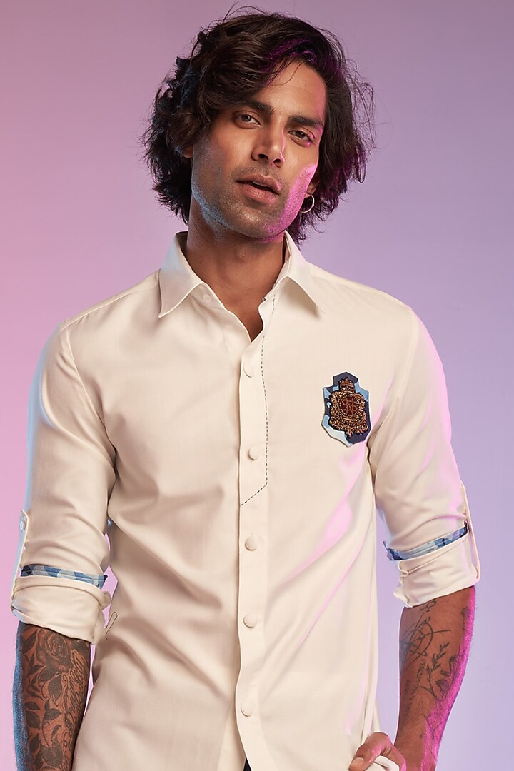 Off-White Suiting Fabric Party Wear Shirt by S&N by Shantnu Nikhil Men at Pernia's Pop Up Shop