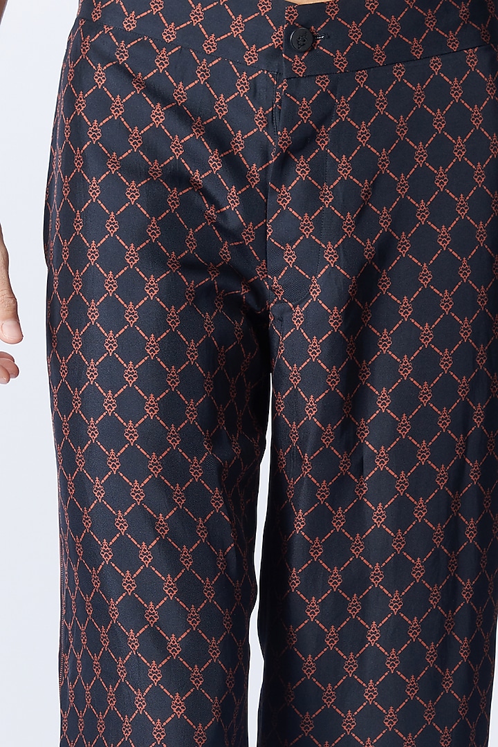 Black Twill Silk Printed Trousers by S&N by Shantnu Nikhil Men at Pernia's Pop Up Shop